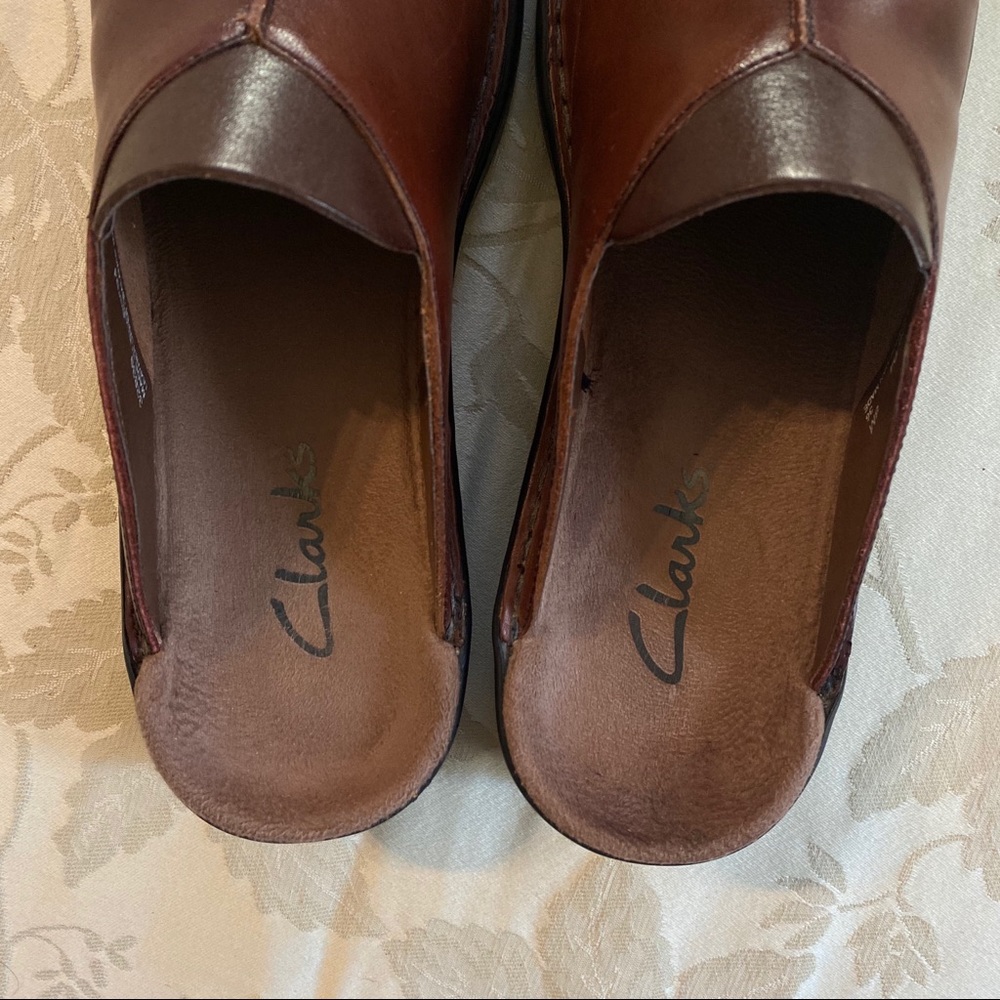 Clarks Leather Clogs - Picture 8 of 10
